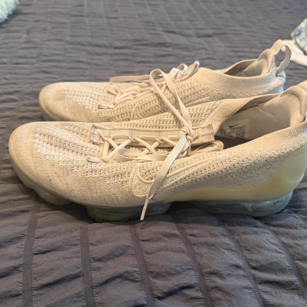 Nike VaporMax Flyknit Sneakers in Off-White Cream